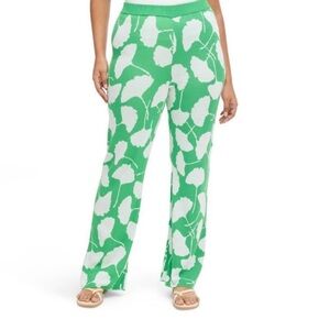 NWT. DVF Floral Knit Pant. SIZE: L.
